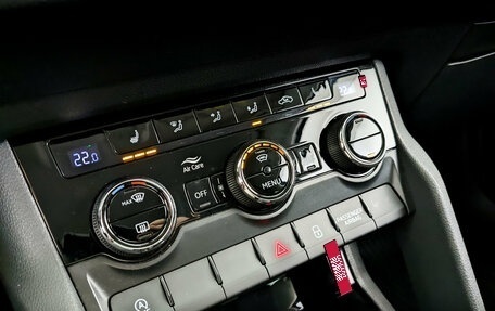 Skoda Karoq I, 2021 год, 2 595 000 рублей, 24 фотография