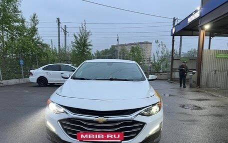 Chevrolet Malibu IX, 2019 год, 1 290 000 рублей, 2 фотография