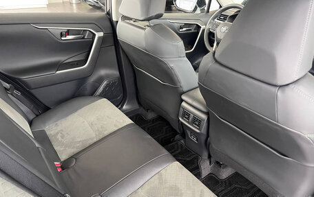 Toyota RAV4, 2024 год, 4 150 000 рублей, 24 фотография