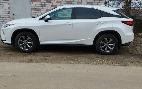 Lexus RX IV рестайлинг, 2018 год, 4 500 000 рублей, 3 фотография