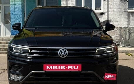 Volkswagen Tiguan II, 2017 год, 2 800 000 рублей, 7 фотография