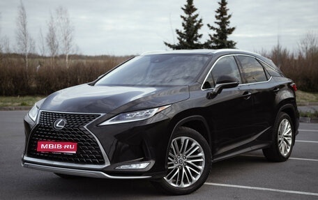 Lexus RX IV рестайлинг, 2021 год, 6 350 000 рублей, 1 фотография