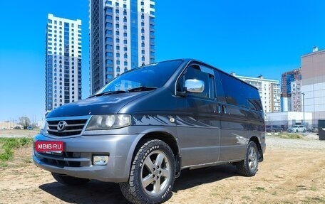 Mazda Bongo Friendee i рестайлинг, 1997 год, 450 000 рублей, 1 фотография
