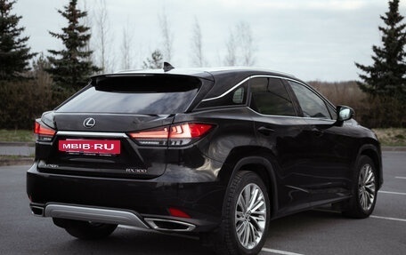 Lexus RX IV рестайлинг, 2021 год, 6 350 000 рублей, 12 фотография