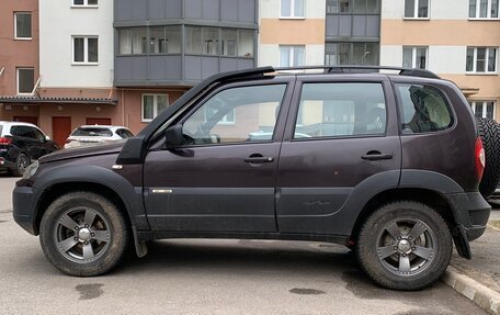 Chevrolet Niva I рестайлинг, 2017 год, 600 000 рублей, 2 фотография