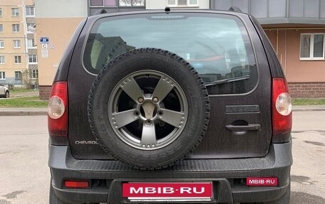 Chevrolet Niva I рестайлинг, 2017 год, 600 000 рублей, 3 фотография