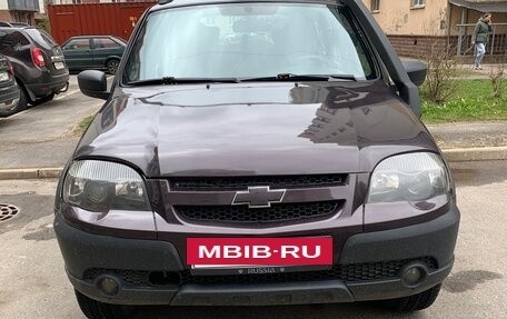 Chevrolet Niva I рестайлинг, 2017 год, 600 000 рублей, 5 фотография