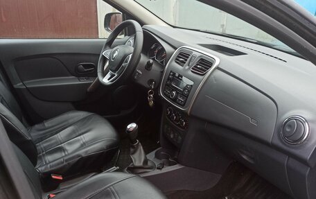Renault Logan II, 2021 год, 1 550 000 рублей, 17 фотография