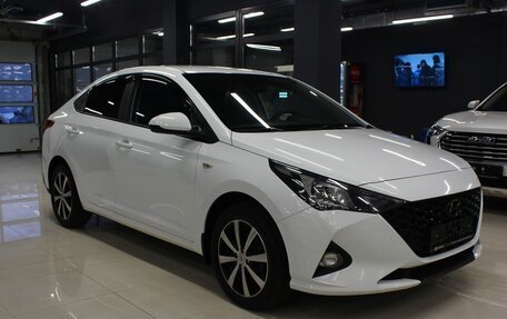 Hyundai Solaris II рестайлинг, 2021 год, 1 499 000 рублей, 3 фотография