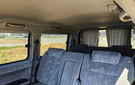 Mazda Bongo Friendee i рестайлинг, 1997 год, 450 000 рублей, 16 фотография