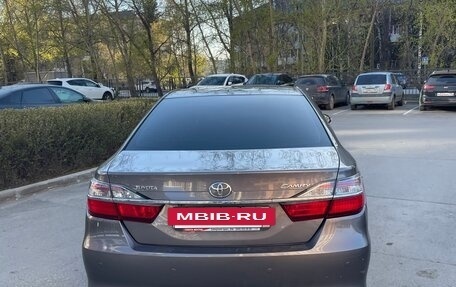 Toyota Camry, 2015 год, 2 100 000 рублей, 4 фотография