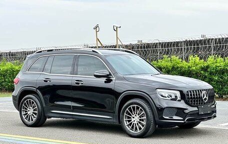 Mercedes-Benz GLB, 2021 год, 2 340 000 рублей, 2 фотография