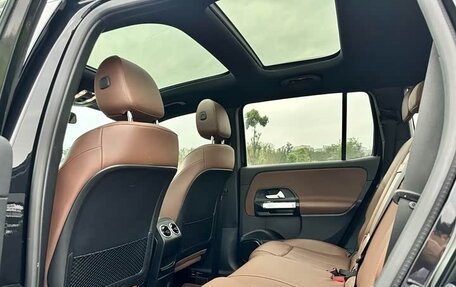 Mercedes-Benz GLB, 2021 год, 2 340 000 рублей, 17 фотография