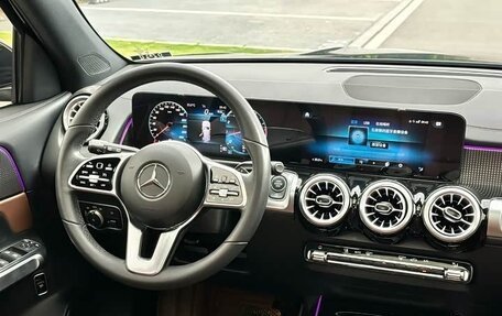 Mercedes-Benz GLB, 2021 год, 2 340 000 рублей, 12 фотография