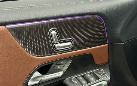 Mercedes-Benz GLB, 2021 год, 2 340 000 рублей, 13 фотография