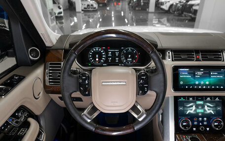 Land Rover Range Rover IV рестайлинг, 2018 год, 6 550 000 рублей, 11 фотография