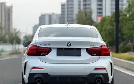 BMW 1 серия, 2023 год, 1 800 000 рублей, 6 фотография
