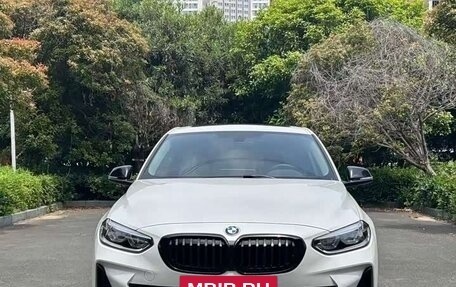 BMW 1 серия, 2023 год, 1 765 000 рублей, 2 фотография