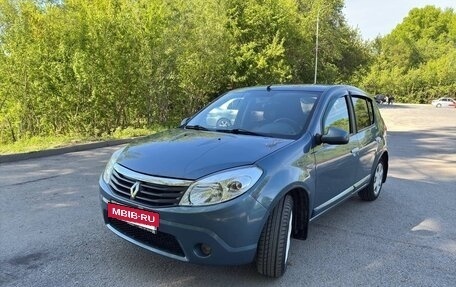 Renault Sandero I, 2011 год, 499 990 рублей, 2 фотография