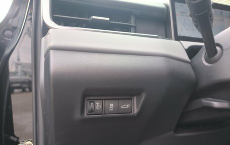 Toyota RAV4, 2026 год, 4 390 000 рублей, 27 фотография