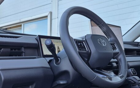 Toyota RAV4, 2026 год, 4 390 000 рублей, 31 фотография