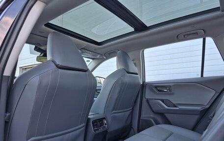Toyota RAV4, 2026 год, 4 390 000 рублей, 33 фотография
