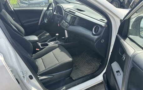 Toyota RAV4, 2017 год, 2 539 000 рублей, 6 фотография