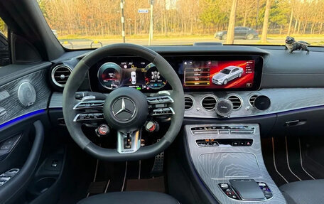 Mercedes-Benz E-Класс AMG, 2023 год, 9 700 000 рублей, 7 фотография