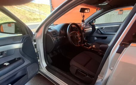 Audi A4, 2001 год, 440 000 рублей, 10 фотография