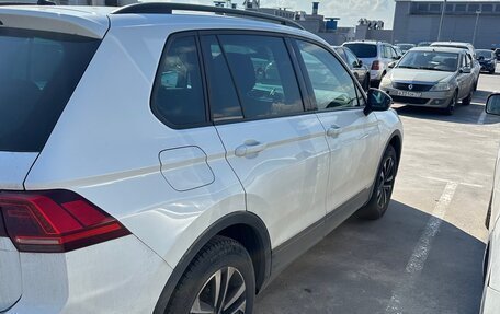 Volkswagen Tiguan II, 2019 год, 2 300 000 рублей, 5 фотография