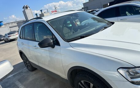 Volkswagen Tiguan II, 2019 год, 2 300 000 рублей, 6 фотография