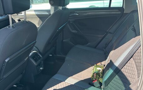 Volkswagen Tiguan II, 2019 год, 2 300 000 рублей, 9 фотография