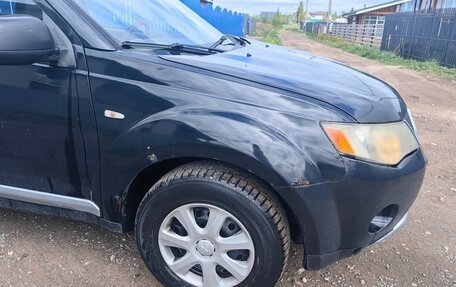 Mitsubishi Outlander III рестайлинг 3, 2007 год, 690 000 рублей, 5 фотография