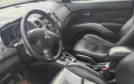 Mitsubishi Outlander III рестайлинг 3, 2007 год, 690 000 рублей, 10 фотография