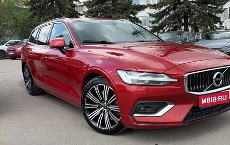 Volvo V60 II, 2019 год, 2 550 000 рублей, 1 фотография