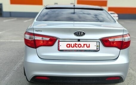 KIA Rio III рестайлинг, 2011 год, 740 000 рублей, 2 фотография