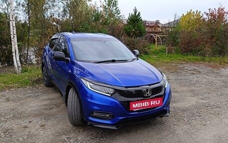 Honda Vezel, 2019 год, 1 820 000 рублей, 3 фотография