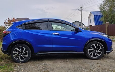 Honda Vezel, 2019 год, 1 820 000 рублей, 19 фотография