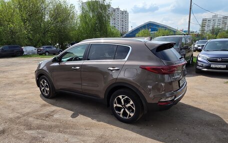 KIA Sportage IV рестайлинг, 2018 год, 2 000 000 рублей, 5 фотография