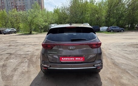 KIA Sportage IV рестайлинг, 2018 год, 2 000 000 рублей, 6 фотография