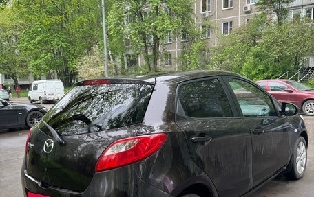 Mazda 2 III, 2011 год, 950 000 рублей, 5 фотография