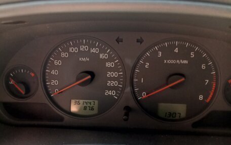 Volvo V40 I, 2004 год, 299 999 рублей, 7 фотография