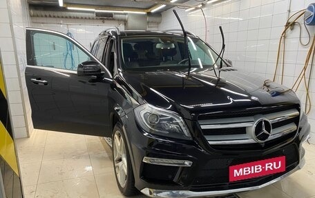 Mercedes-Benz GL-Класс, 2015 год, 3 400 000 рублей, 3 фотография