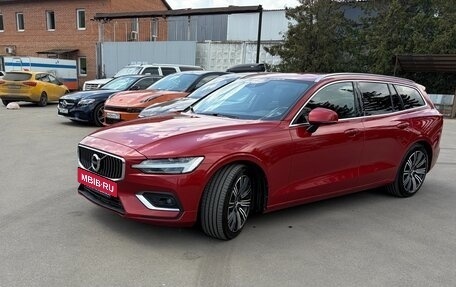 Volvo V60 II, 2019 год, 2 550 000 рублей, 4 фотография