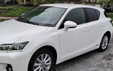 Lexus CT I рестайлинг, 2013 год, 1 150 000 рублей, 2 фотография
