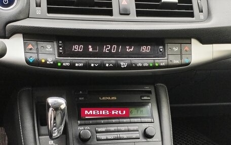 Lexus CT I рестайлинг, 2013 год, 1 150 000 рублей, 6 фотография
