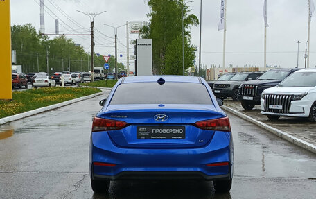 Hyundai Solaris II рестайлинг, 2017 год, 1 000 000 рублей, 10 фотография