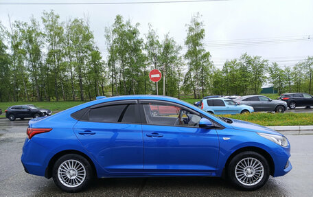 Hyundai Solaris II рестайлинг, 2017 год, 1 000 000 рублей, 8 фотография