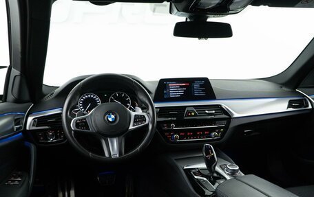 BMW 5 серия, 2019 год, 3 199 046 рублей, 6 фотография