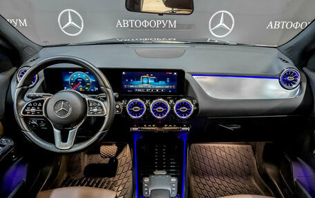 Mercedes-Benz GLA, 2020 год, 3 300 000 рублей, 14 фотография